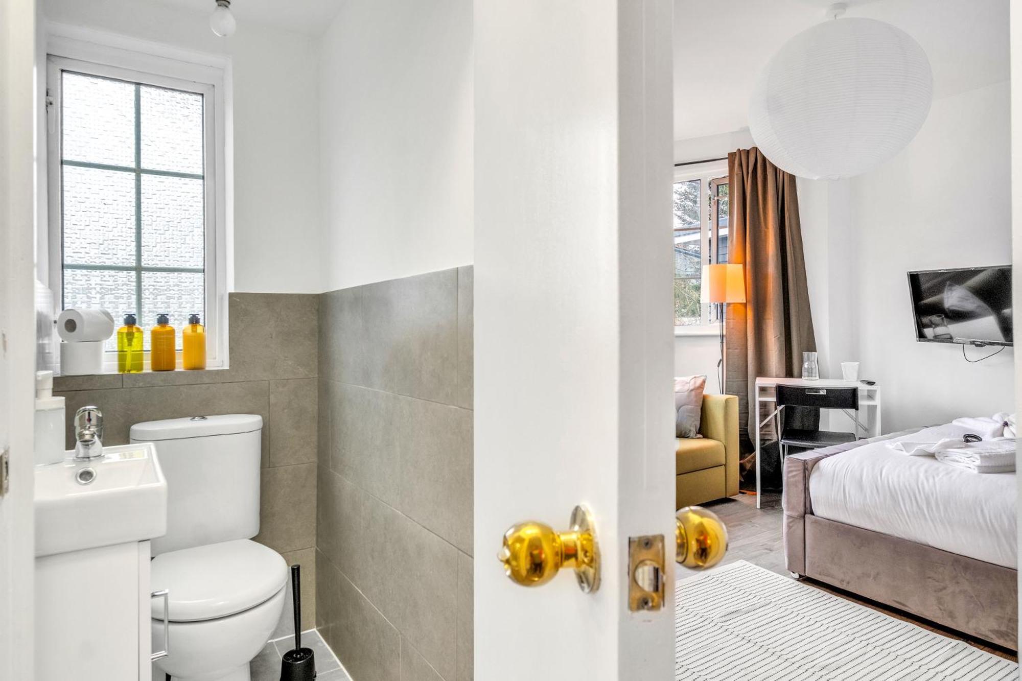 Tube - 10 Min Walk, Wembley Stadium - 20 Min By Bus, Pet Friendly, Free Parking, Flat 5 Edgware Exterior photo