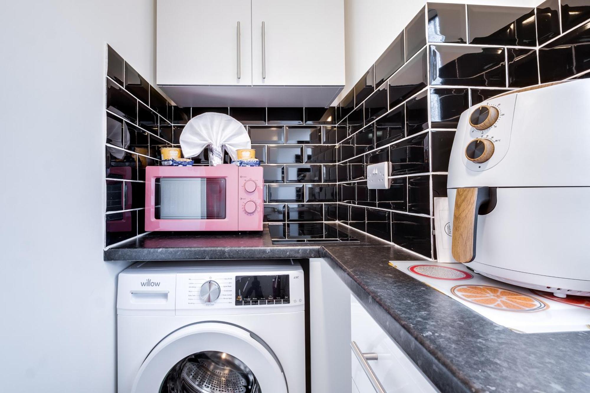 Tube - 10 Min Walk, Wembley Stadium - 20 Min By Bus, Pet Friendly, Free Parking, Flat 5 Edgware Exterior photo